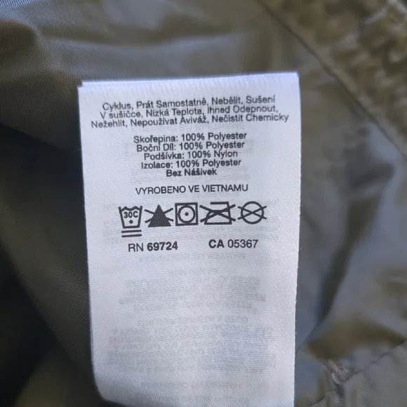 Columbia Women's Forest Green Outdoor Vest - Picture 5 of 5